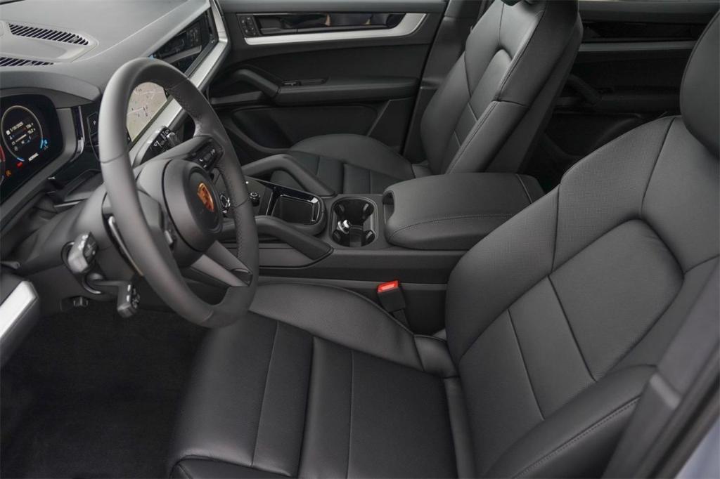 used 2025 Porsche Cayenne car, priced at $95,690