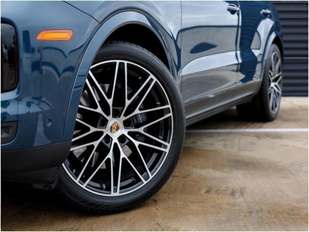 used 2024 Porsche Cayenne car, priced at $86,492