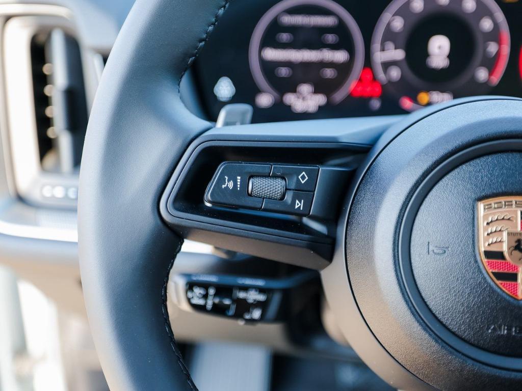 new 2025 Porsche Cayenne car