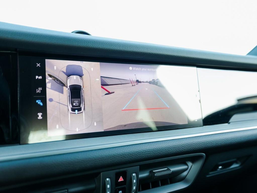 new 2025 Porsche Cayenne car