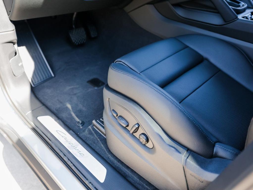new 2026 Porsche Cayenne car