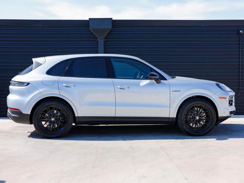 new 2026 Porsche Cayenne car