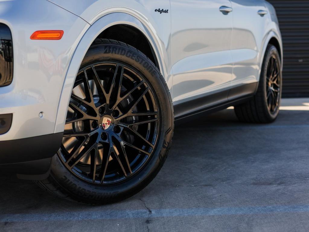 new 2026 Porsche Cayenne car