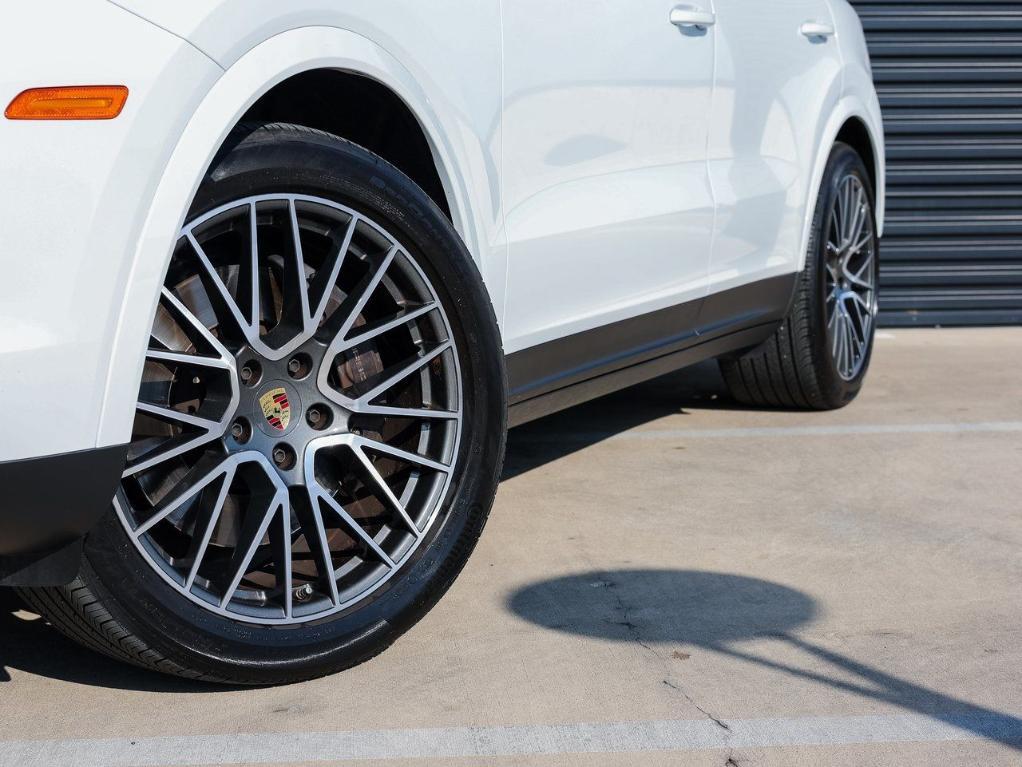 used 2023 Porsche Cayenne car, priced at $68,390