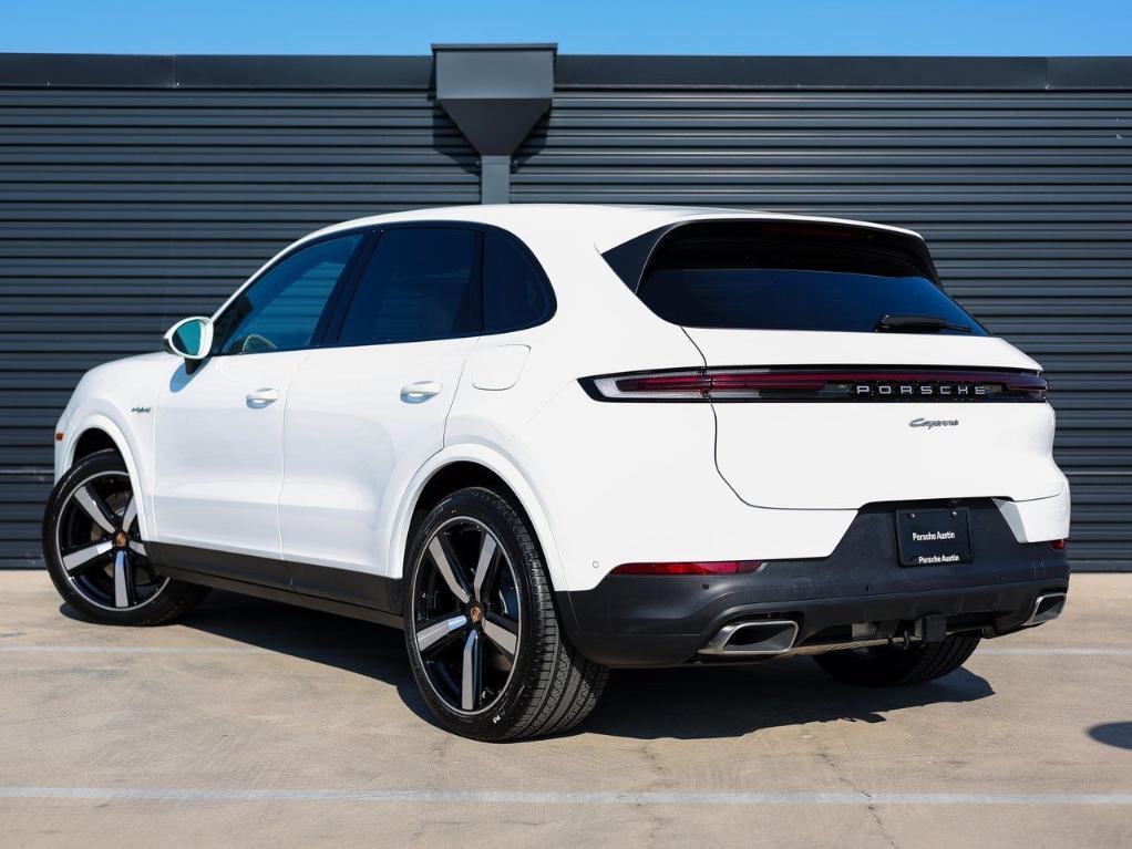 new 2025 Porsche Cayenne car