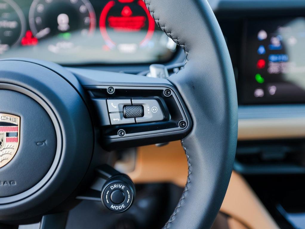 new 2025 Porsche Cayenne car