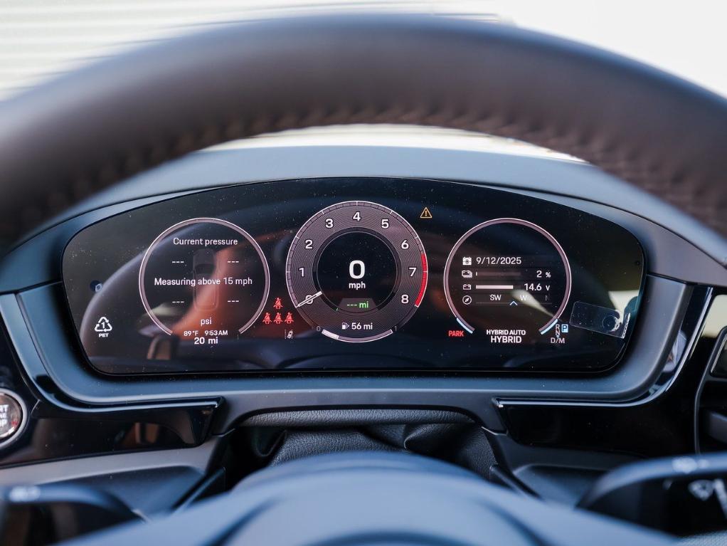 new 2025 Porsche Cayenne car