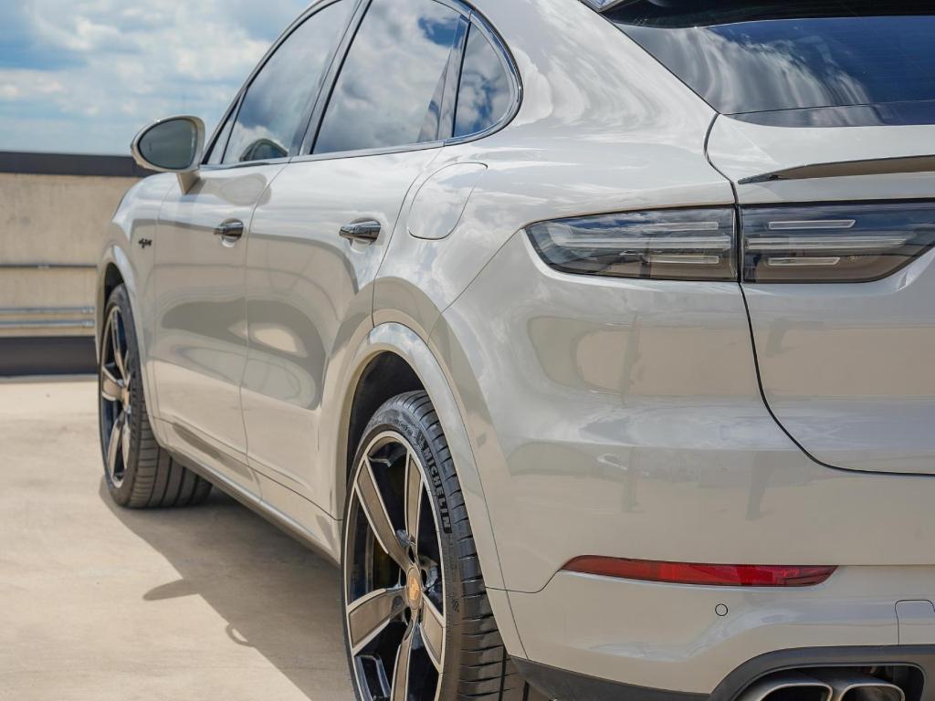 used 2022 Porsche Cayenne E-Hybrid Coupe car, priced at $109,990