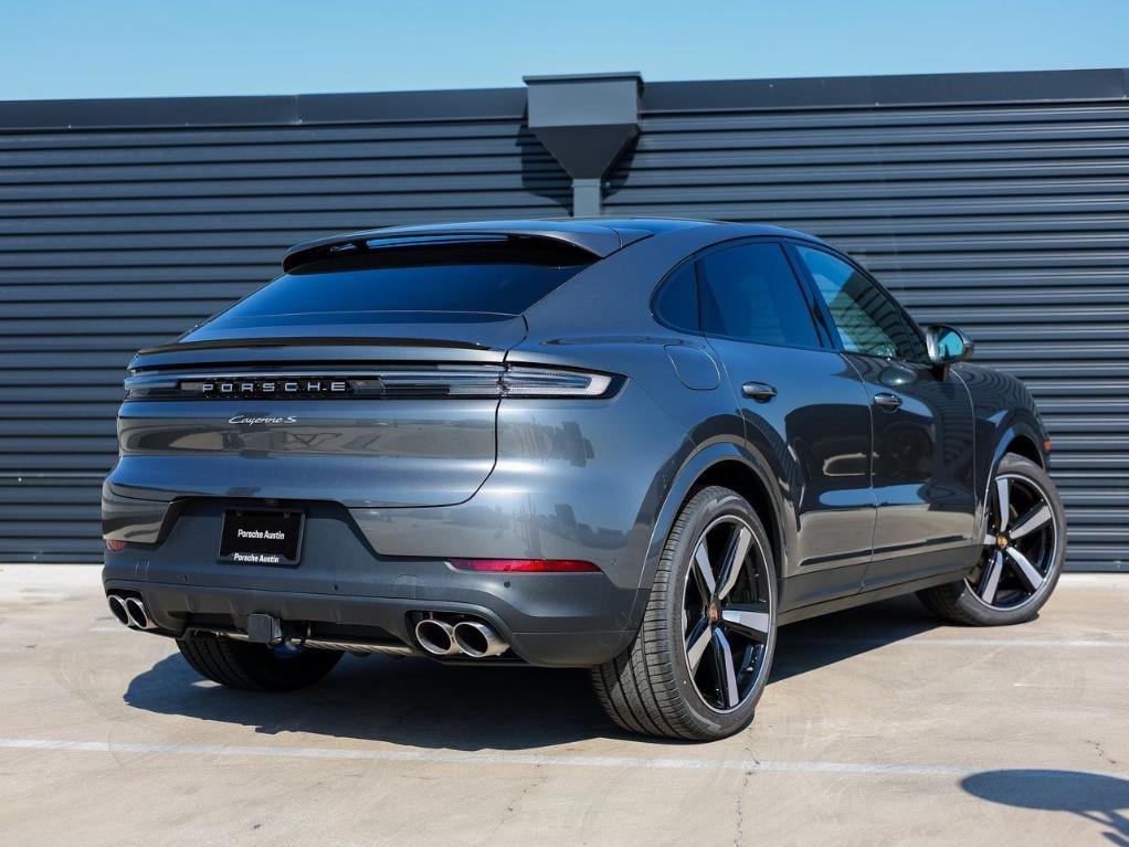 new 2025 Porsche Cayenne car