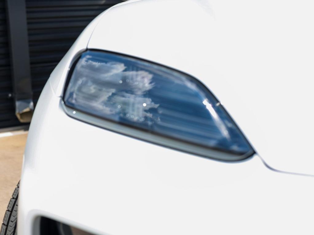 new 2025 Porsche Macan car