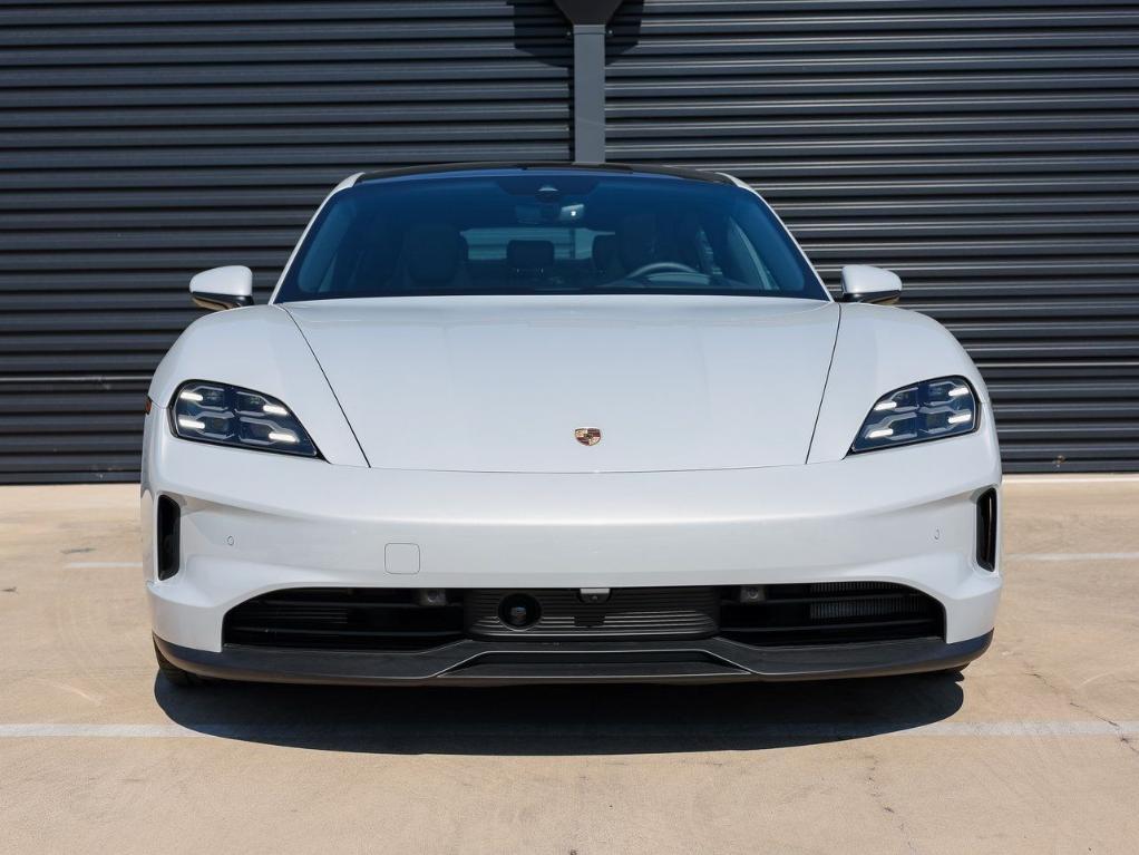 new 2025 Porsche Taycan car