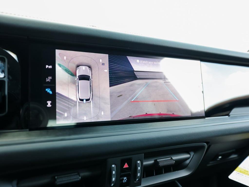 new 2026 Porsche Cayenne car