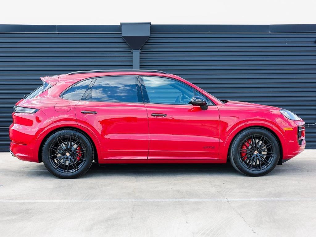 new 2026 Porsche Cayenne car