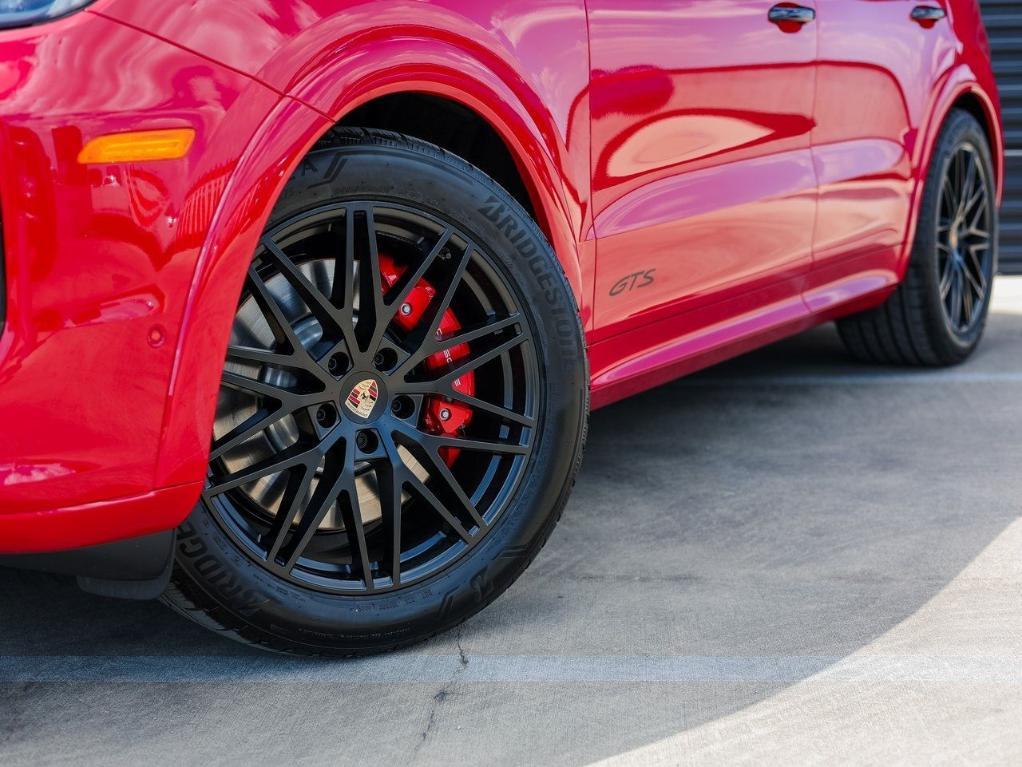 new 2026 Porsche Cayenne car