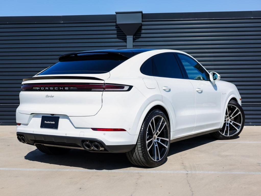 new 2025 Porsche Cayenne car