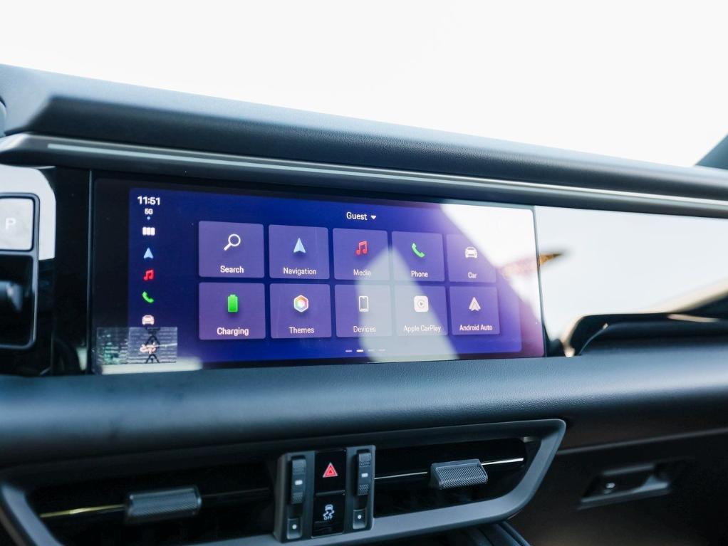 new 2025 Porsche Macan car