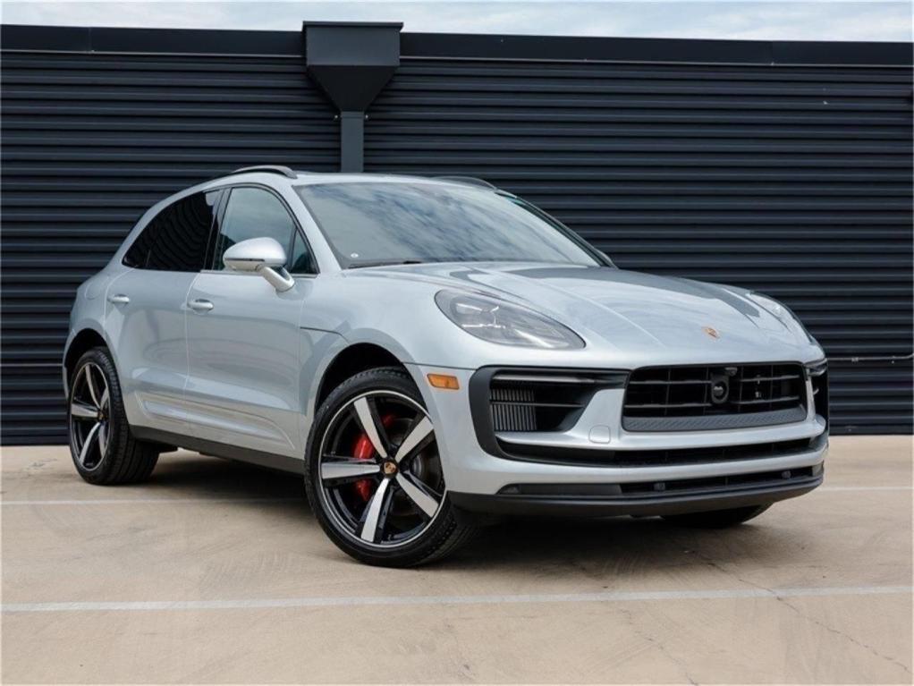 new 2025 Porsche Macan car