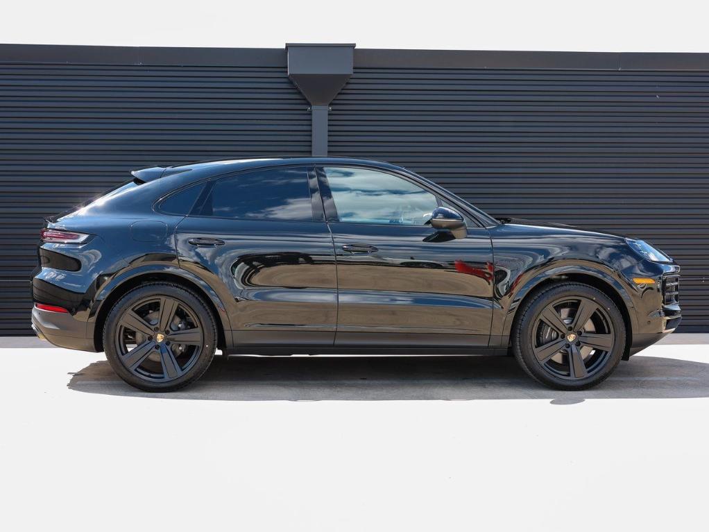 new 2025 Porsche Cayenne car