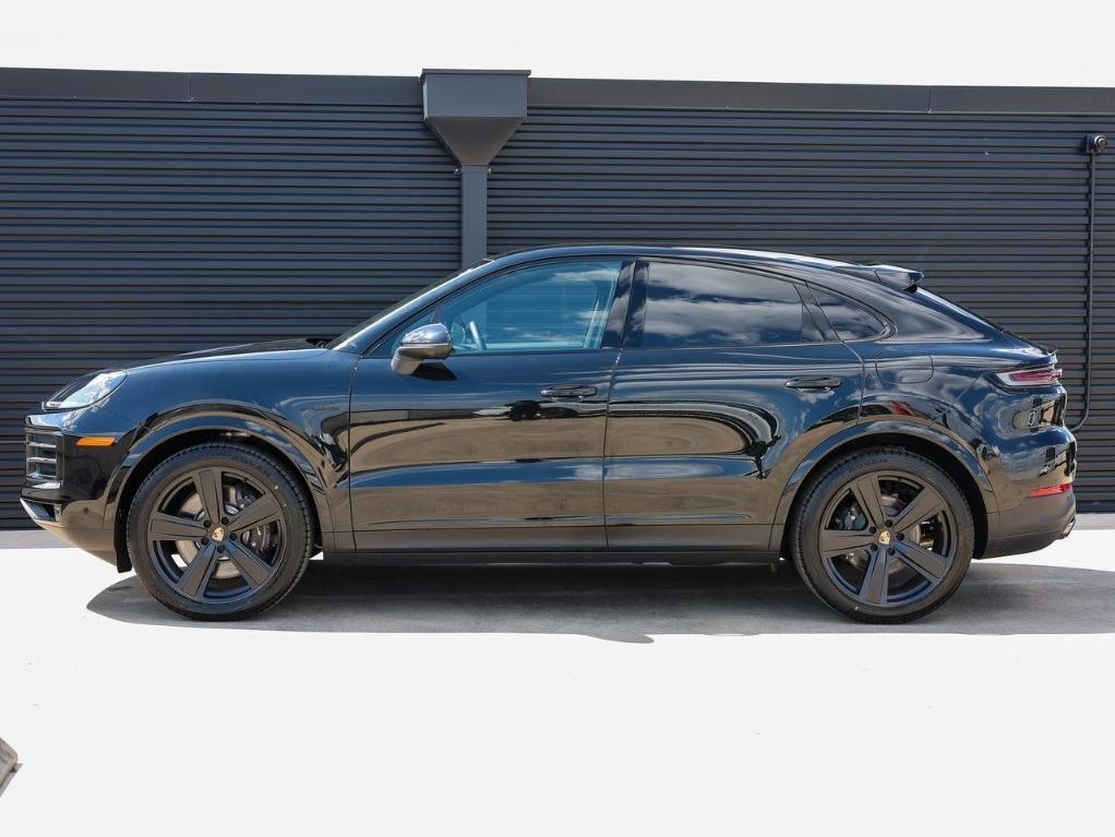 new 2025 Porsche Cayenne car