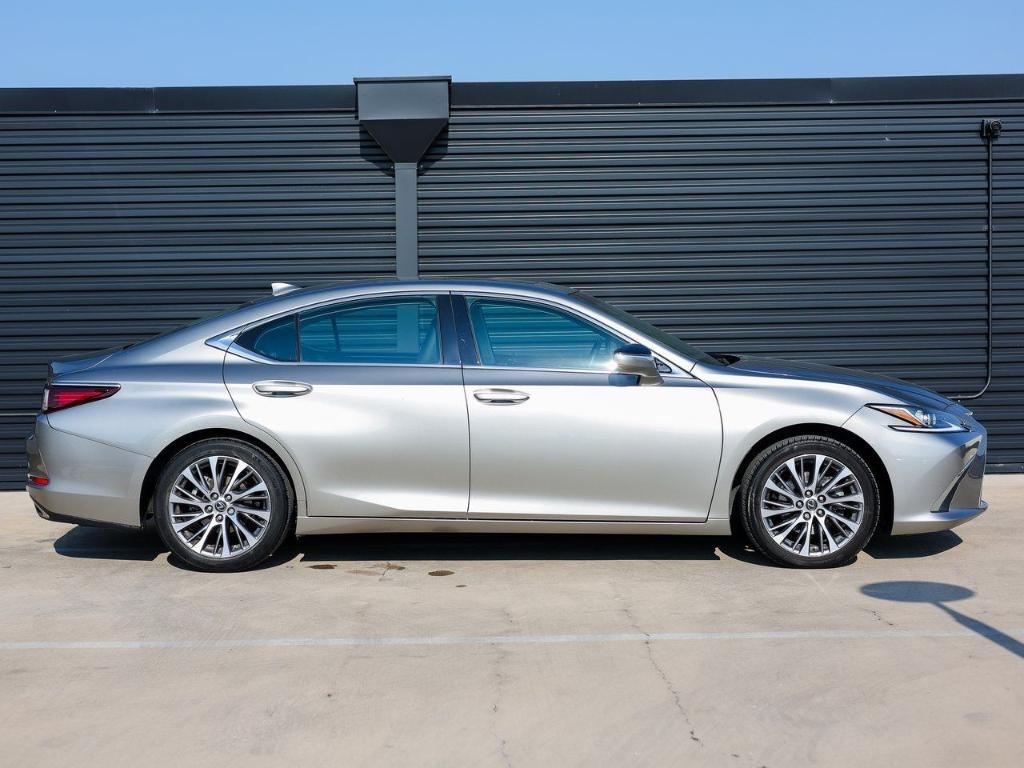 used 2021 Lexus ES 350 car, priced at $31,990