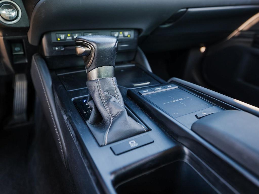 used 2021 Lexus ES 350 car, priced at $31,990