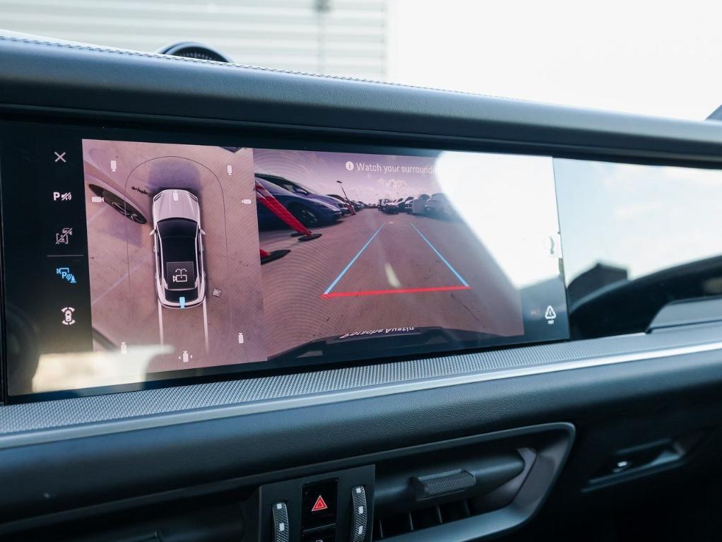 new 2025 Porsche Cayenne car