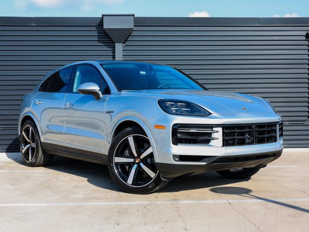 new 2025 Porsche Cayenne car