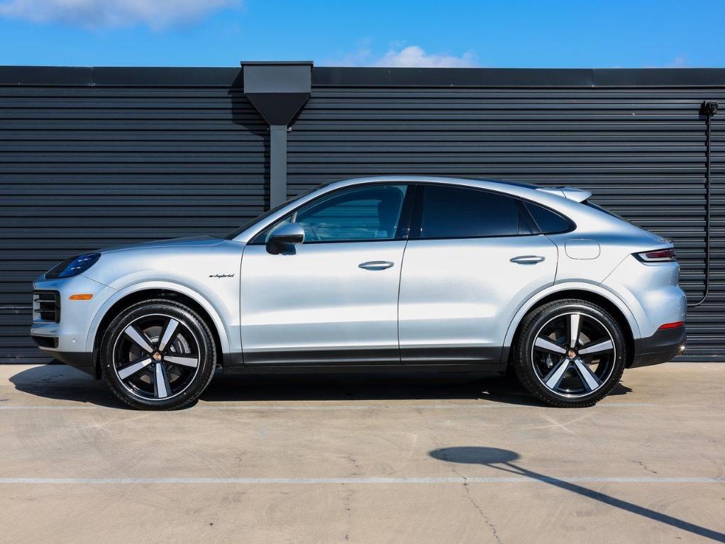 new 2025 Porsche Cayenne car