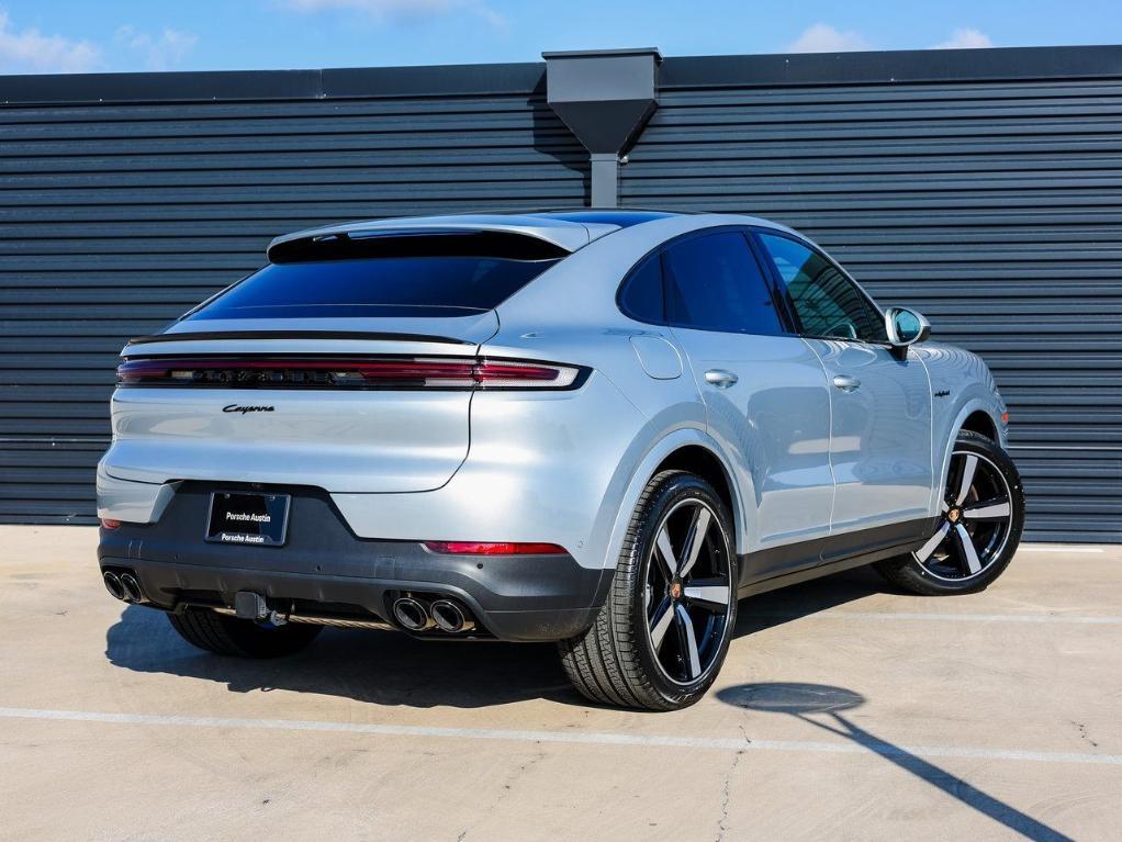 new 2025 Porsche Cayenne car