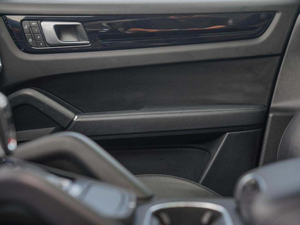 used 2022 Porsche Cayenne car, priced at $65,750