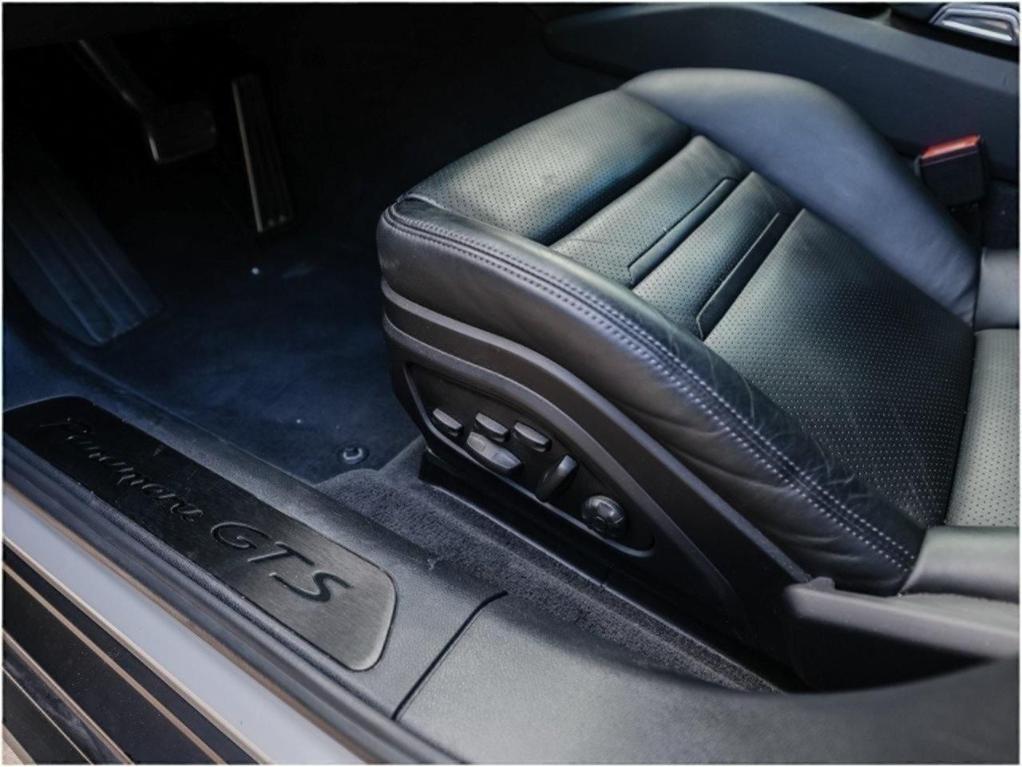 used 2022 Porsche Panamera car, priced at $108,990