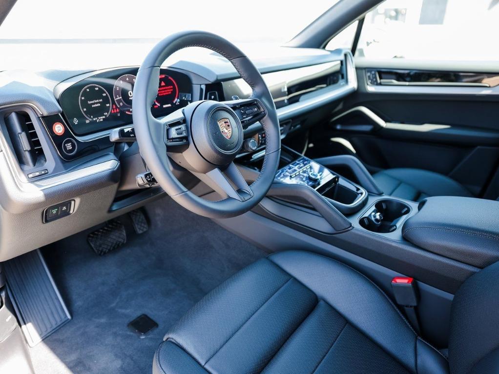 new 2025 Porsche Cayenne car