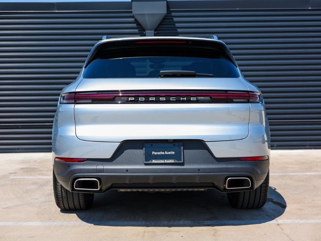 new 2025 Porsche Cayenne car