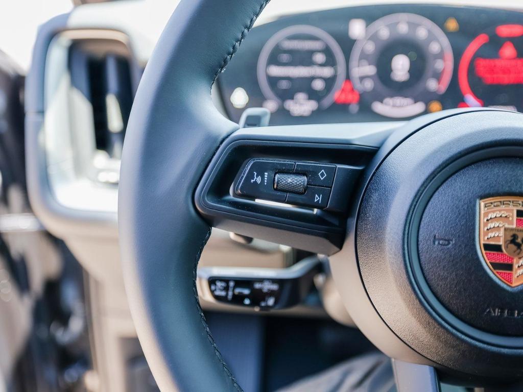 new 2025 Porsche Cayenne car