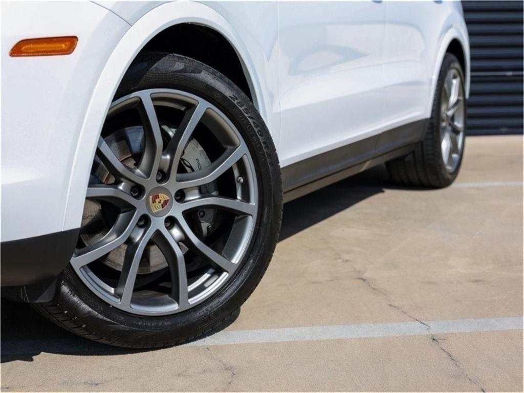 used 2022 Porsche Cayenne car, priced at $74,900