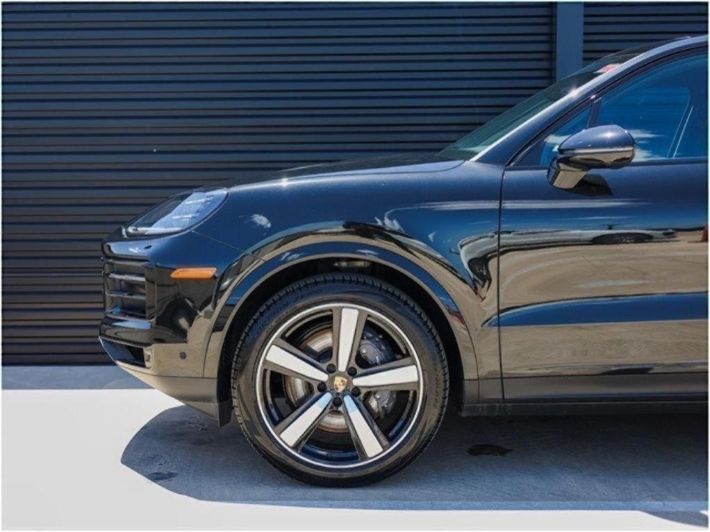 used 2025 Porsche Cayenne car, priced at $95,990