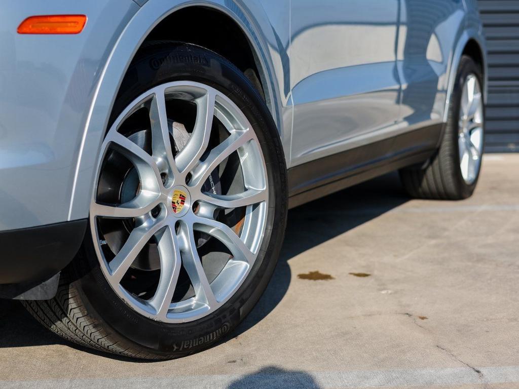 used 2020 Porsche Cayenne car, priced at $39,990