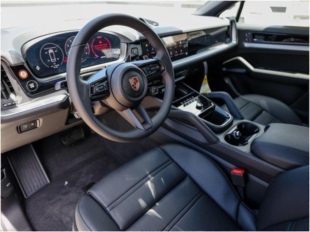 new 2025 Porsche Cayenne car
