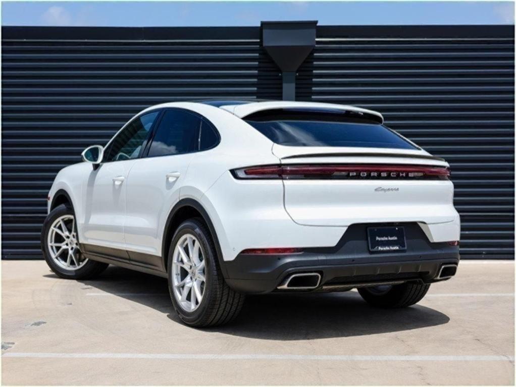 new 2025 Porsche Cayenne car