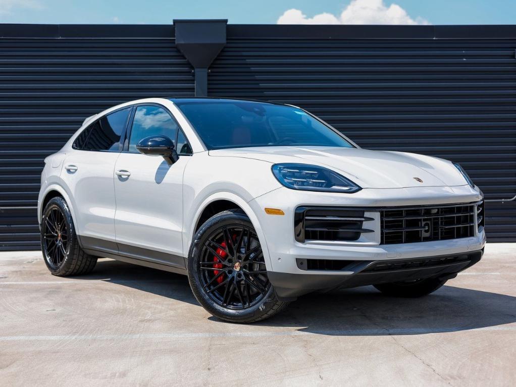 new 2025 Porsche Cayenne car