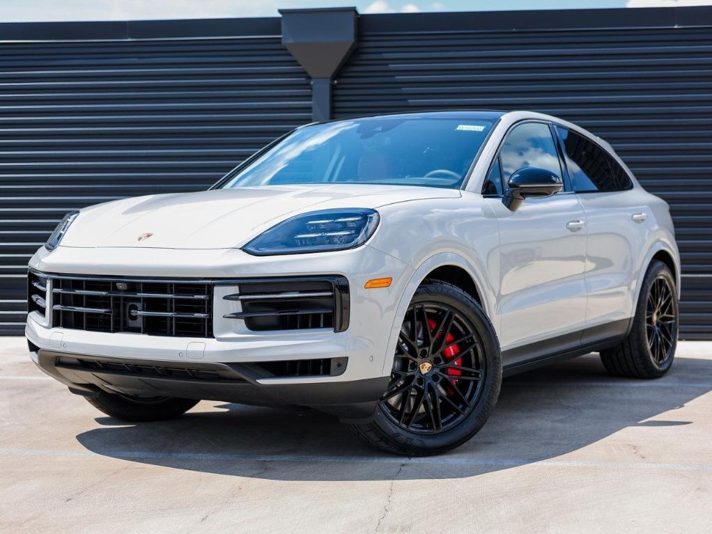 new 2025 Porsche Cayenne car