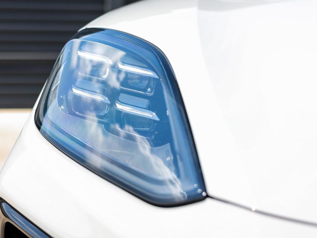 new 2025 Porsche Cayenne car