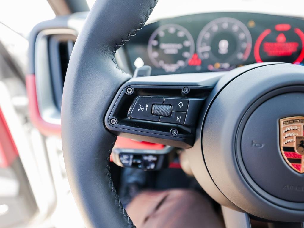 new 2025 Porsche Cayenne car