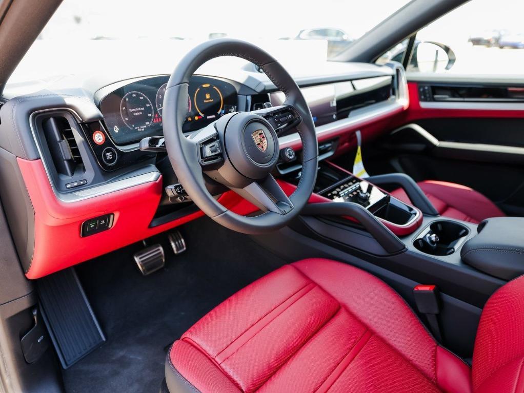 new 2025 Porsche Cayenne car