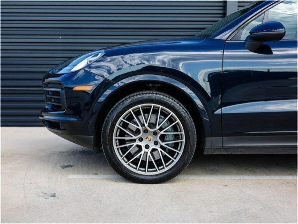 used 2022 Porsche Cayenne car, priced at $77,991