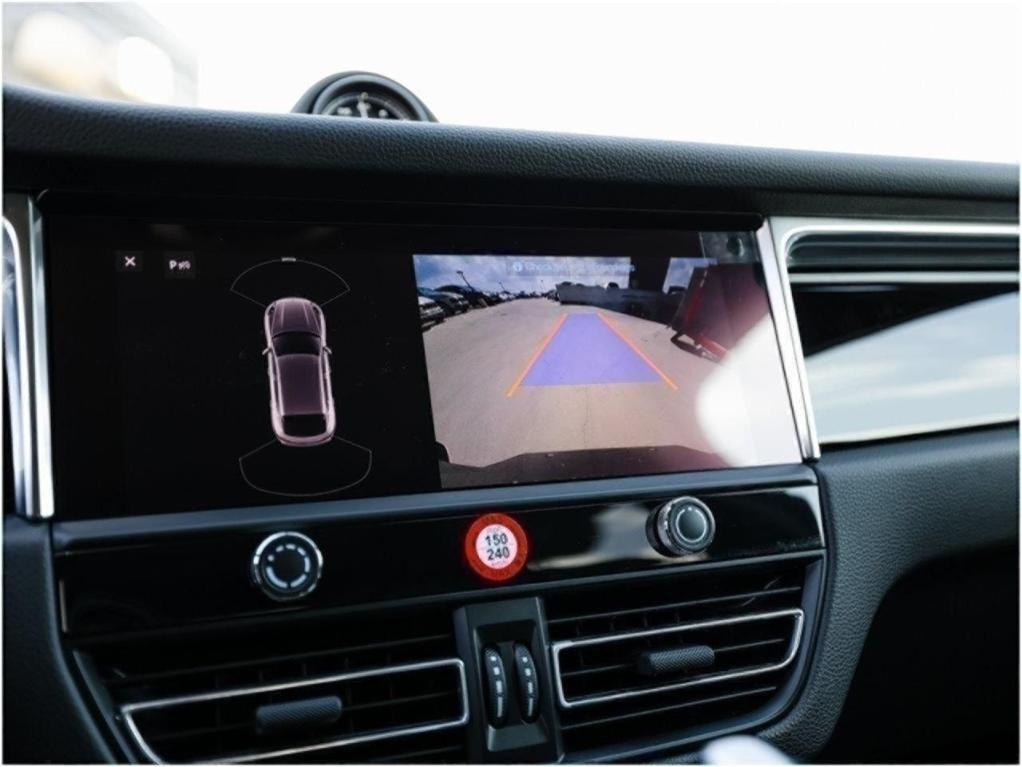 new 2025 Porsche Macan car