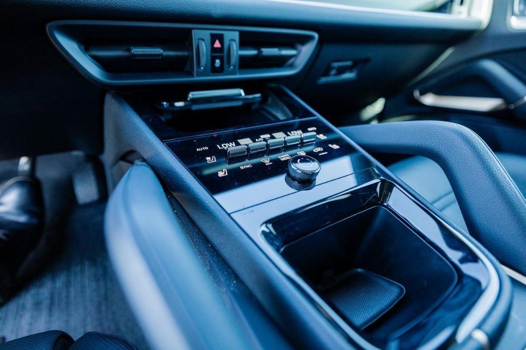 used 2024 Porsche Cayenne car, priced at $86,900