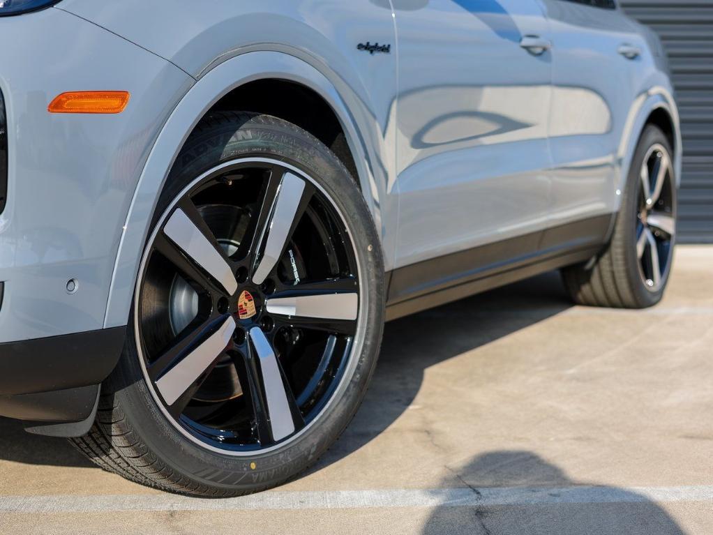new 2026 Porsche Cayenne car