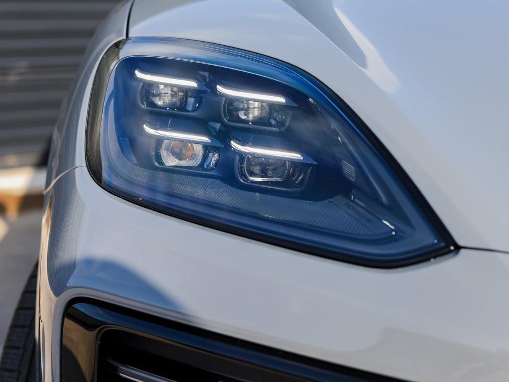 new 2026 Porsche Cayenne car