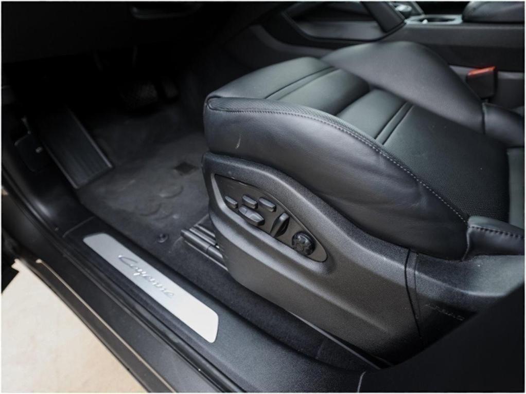 used 2025 Porsche Cayenne car, priced at $98,990